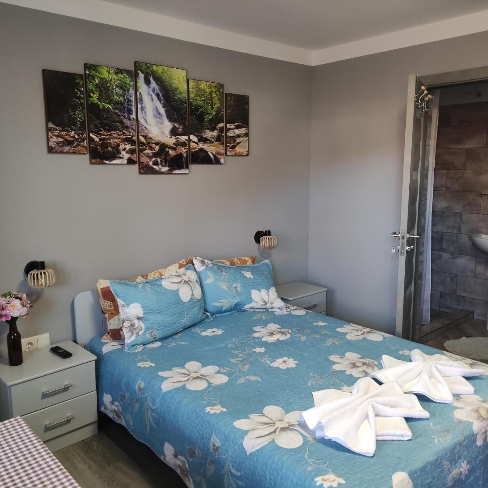 Kovacs Guesthouse Прайд Екстериор снимка