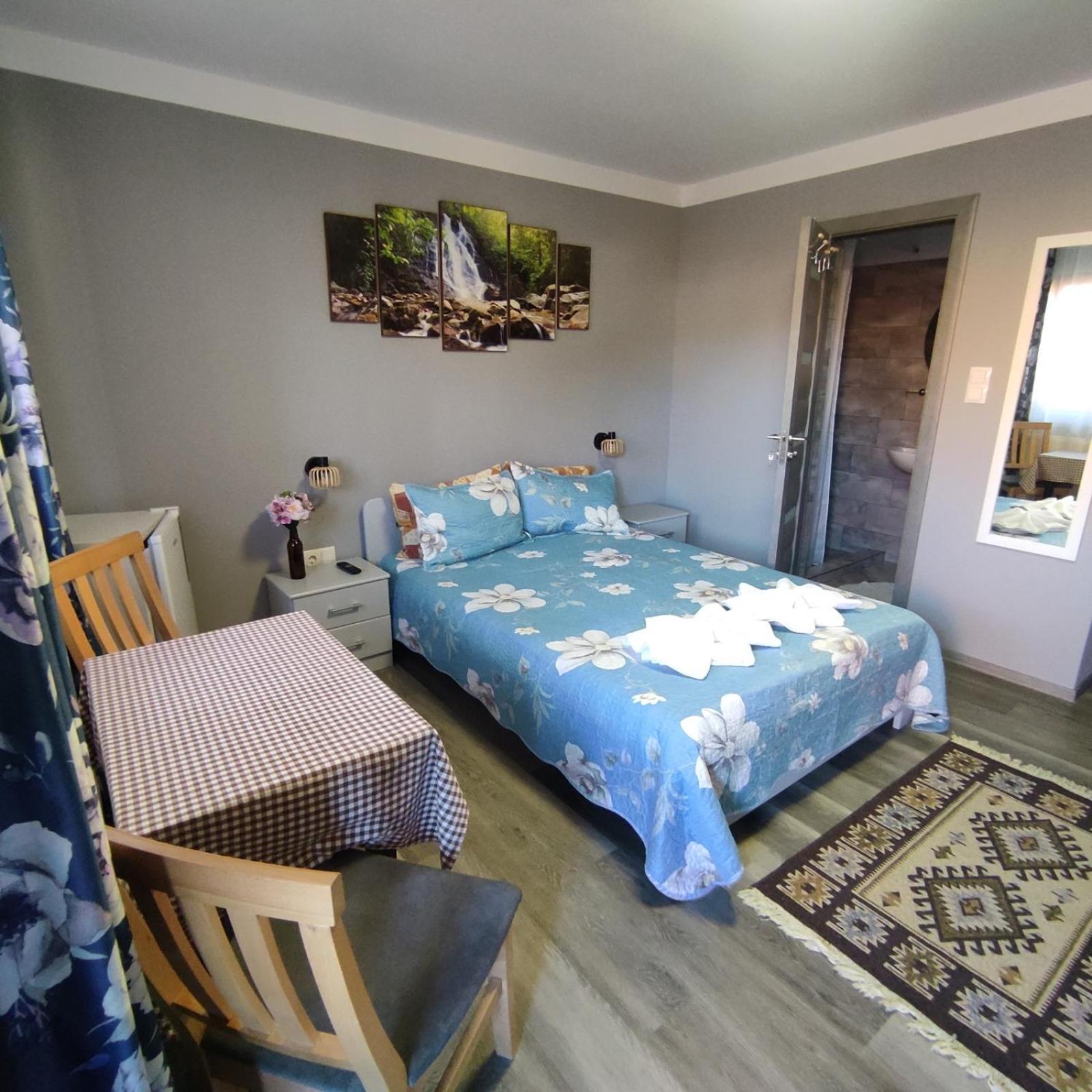 Kovacs Guesthouse Прайд Екстериор снимка