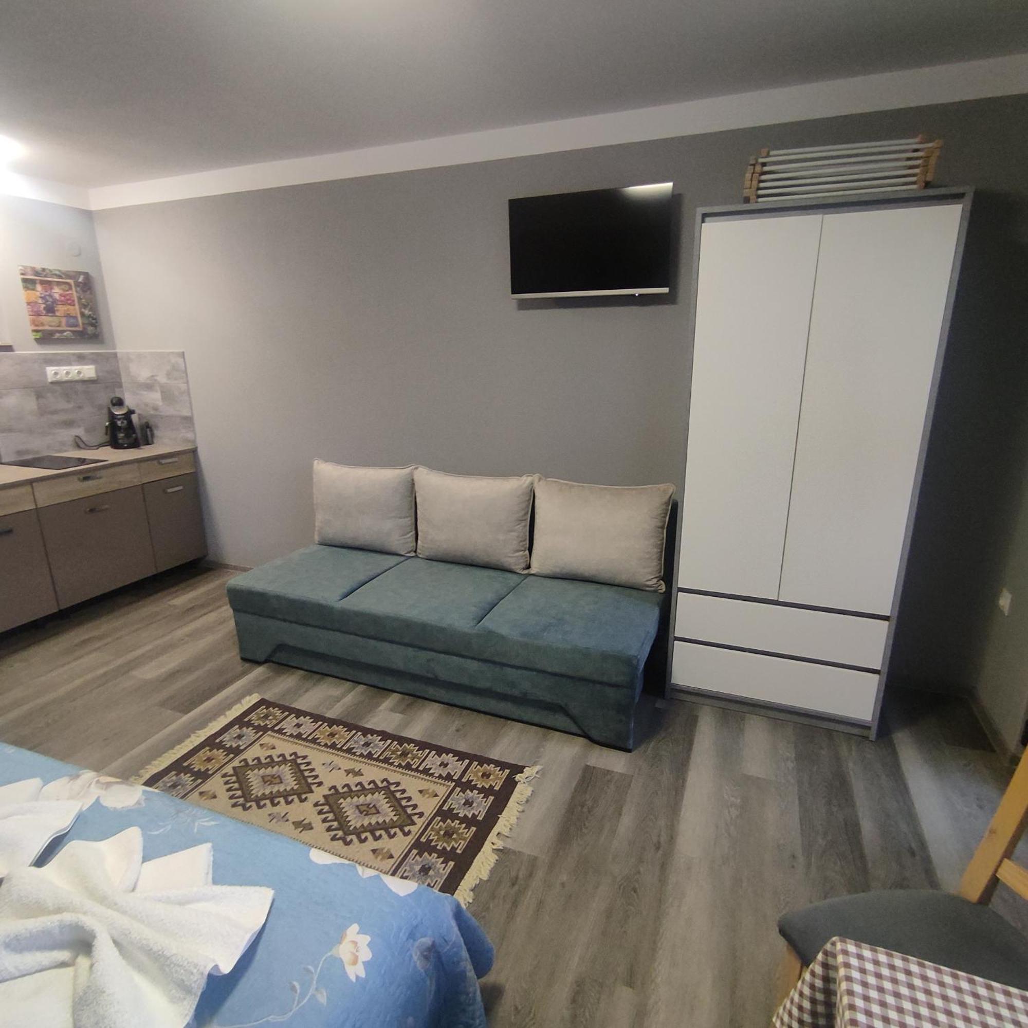Kovacs Guesthouse Прайд Екстериор снимка
