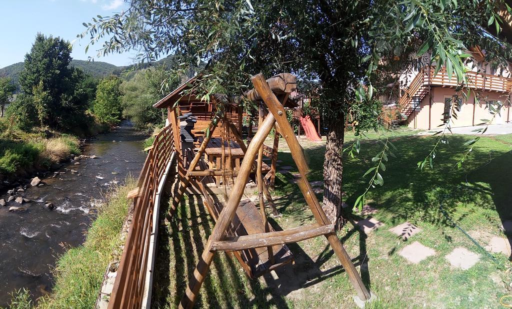 Kovacs Guesthouse Прайд Екстериор снимка