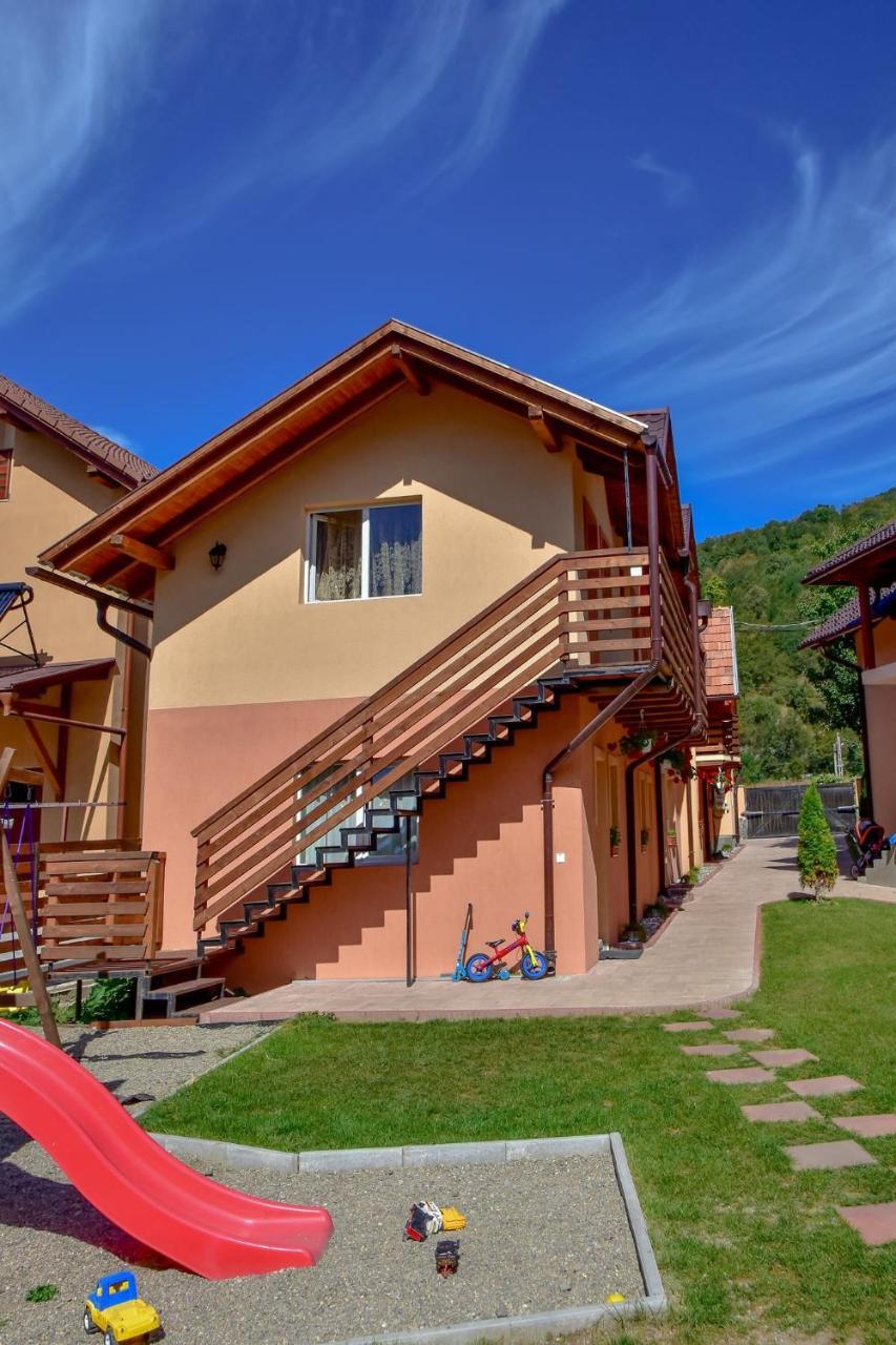 Kovacs Guesthouse Прайд Екстериор снимка