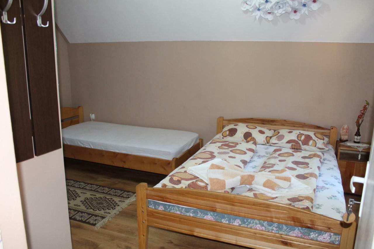 Kovacs Guesthouse Прайд Екстериор снимка