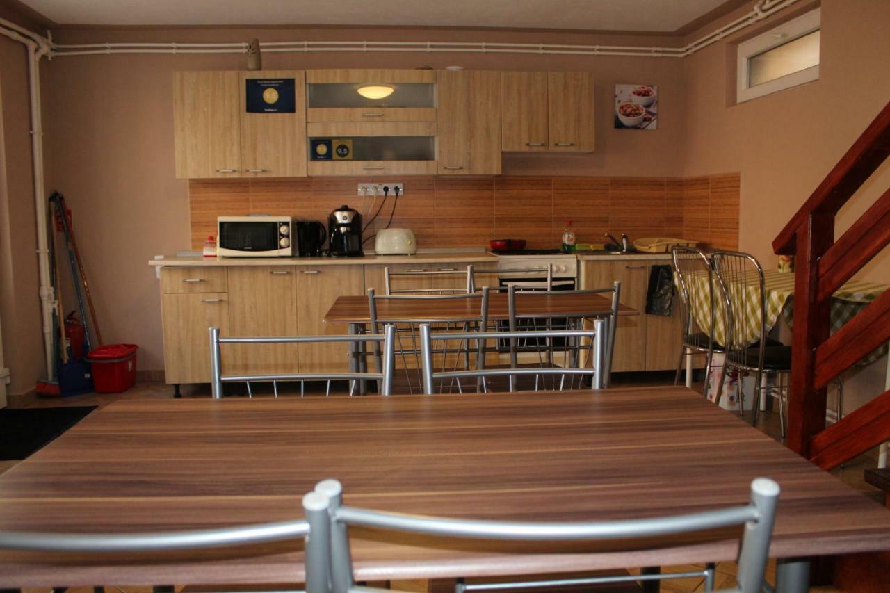 Kovacs Guesthouse Прайд Екстериор снимка