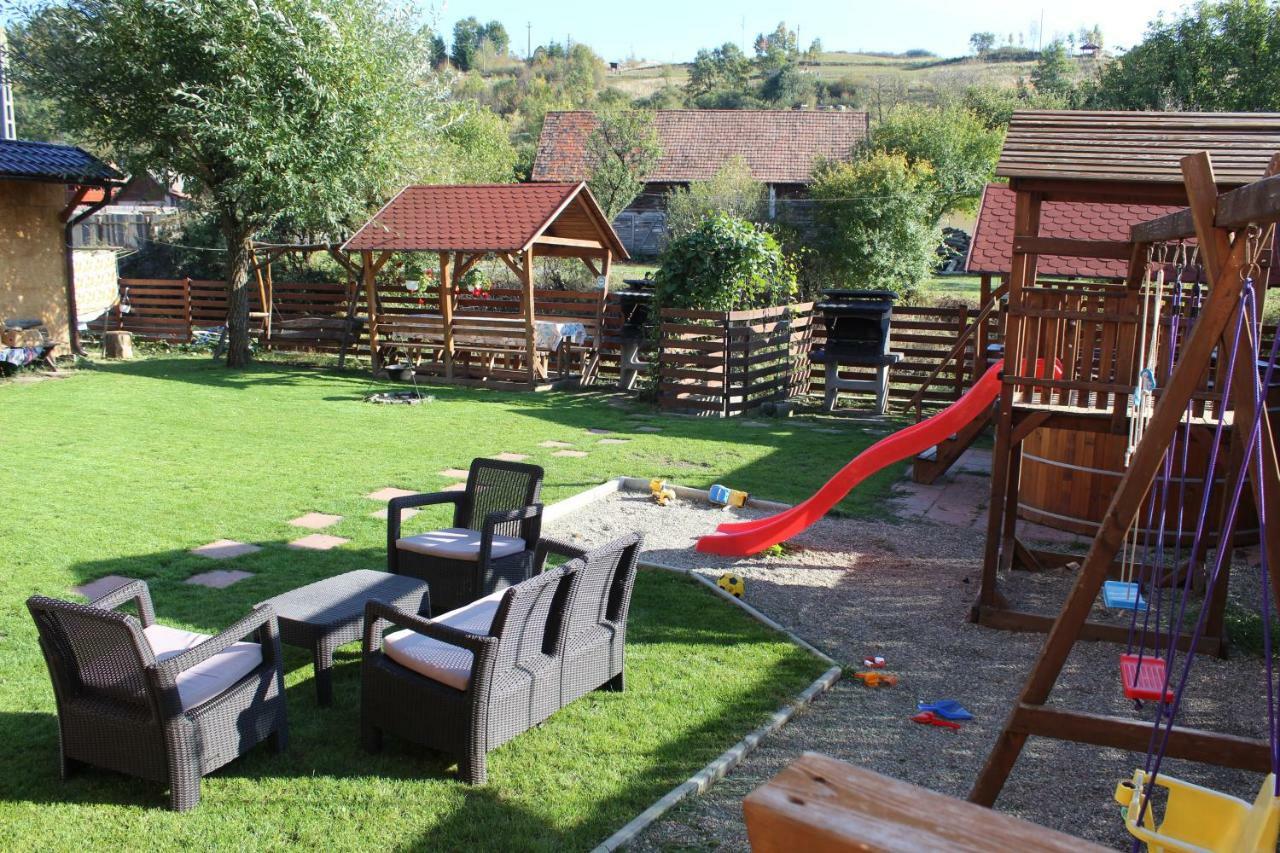 Kovacs Guesthouse Прайд Екстериор снимка