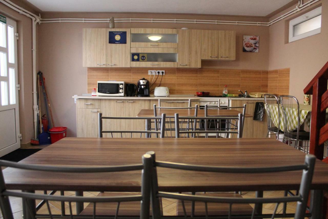 Kovacs Guesthouse Прайд Екстериор снимка